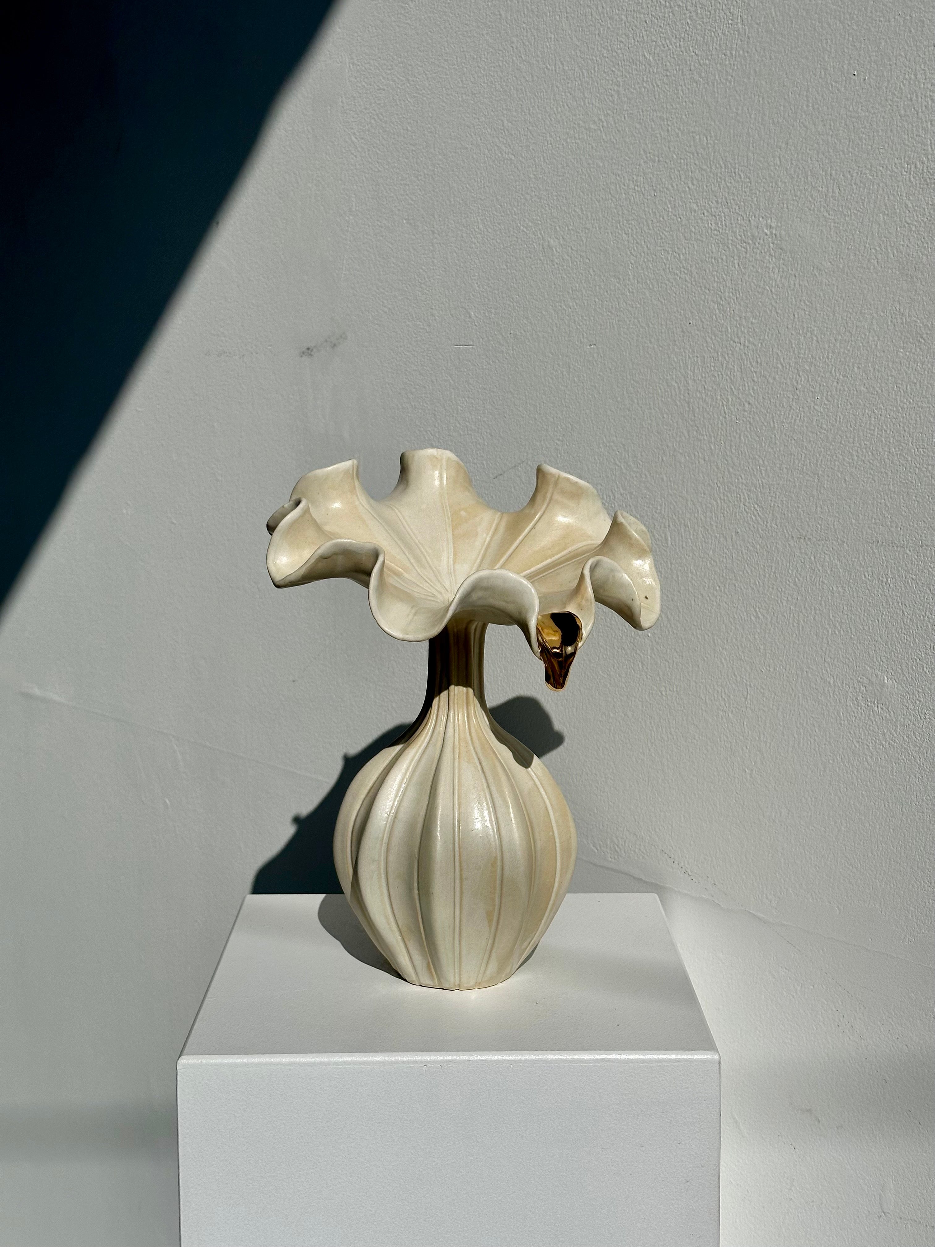 Jess Eun Kyoung Choi, Blume – Cream/Gold